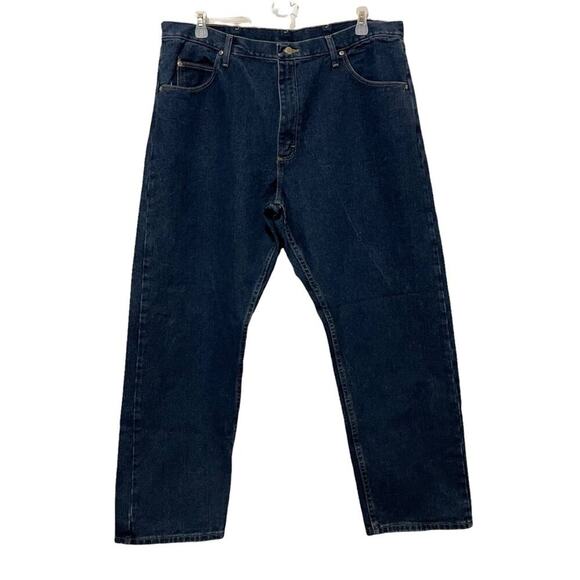 Men's Wrangler Medium Wash Jeans‎ - Picture 1 of 4